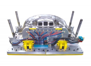 汽车注塑保险杠模具